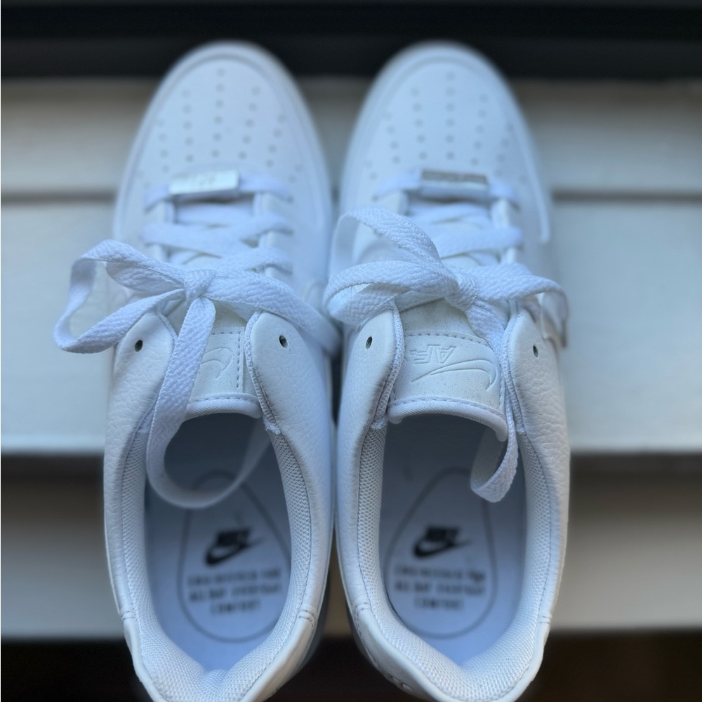 Nike Air Force 1 Sage Low NWOT